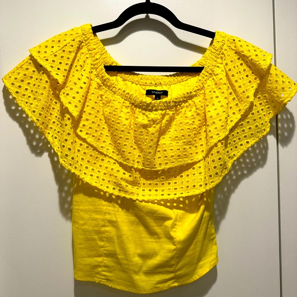 Off the shoulder Studio F top